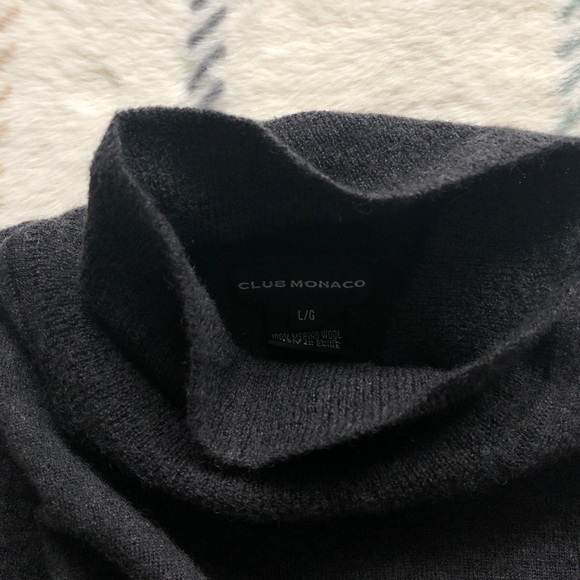 Dark grey wool turtleneck - Picture 3 of 4